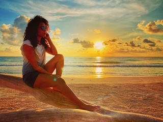 Sabrina Ouazani feet photo 8