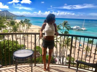 Sabrina Ouazani feet photo 3