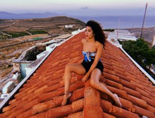 Sabrina Ouazani feet photo 12