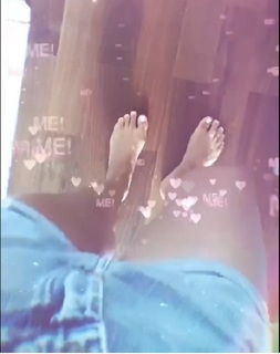 Sabrina Parlatore feet photo 6