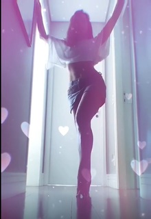 Sabrina Parlatore feet photo 5