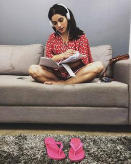 Sabrina Petraglia feet photo 3