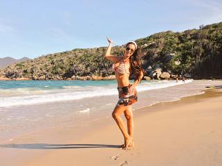 Sabrina Ravelli feet photo 1