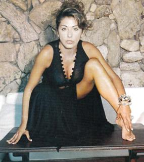 Sabrina Salerno feet photo thumbnail