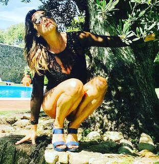 Sabrina Salerno feet photo thumbnail