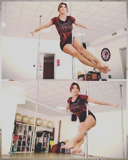 Sabrina Salerno feet photo thumbnail