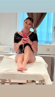 Sabrina Salerno feet photo thumbnail