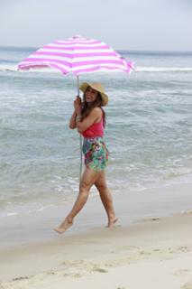 Sabrina Sato feet photo thumbnail