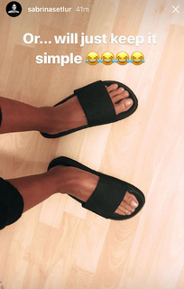 Sabrina Setlur feet photo 5