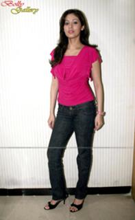 Sada feet photo thumbnail