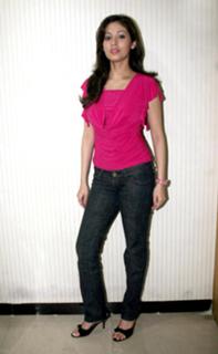 Sada feet photo thumbnail