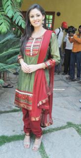 Sada feet photo thumbnail