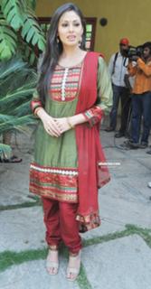 Sada feet photo thumbnail