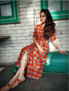 Sada feet photo thumbnail