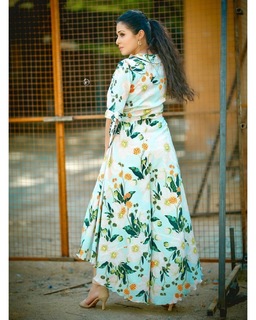 Sada feet photo thumbnail