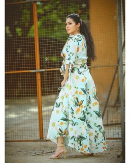 Sada feet photo thumbnail