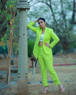 Sada feet photo thumbnail