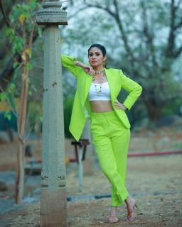 Sada feet photo thumbnail