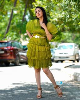 Sada feet photo thumbnail