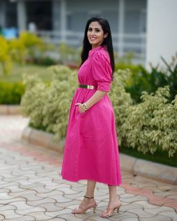 Sada feet photo thumbnail