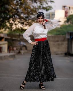 Sada feet photo thumbnail