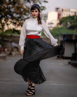 Sada feet photo thumbnail