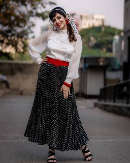 Sada feet photo thumbnail