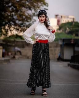 Sada feet photo thumbnail