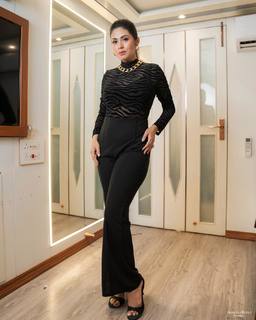 Sada feet photo thumbnail