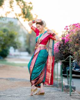 Sada feet photo thumbnail