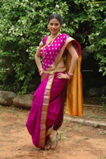 Sada feet photo thumbnail