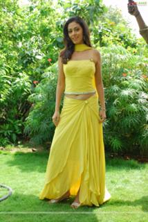 Sada feet photo thumbnail