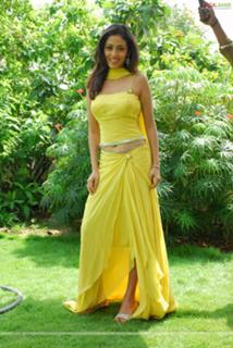 Sada feet photo thumbnail