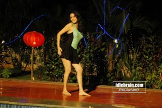 Sada feet photo thumbnail