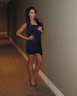 Sadaf Taherian feet photo thumbnail