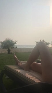 Sadaf Taherian feet photo thumbnail