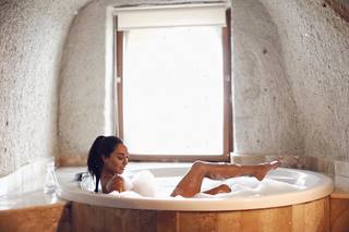 Sadaf Taherian feet photo thumbnail