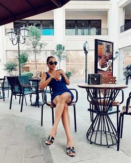 Sadaf Taherian feet photo thumbnail