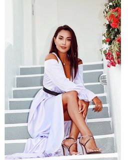 Sadaf Taherian feet photo thumbnail