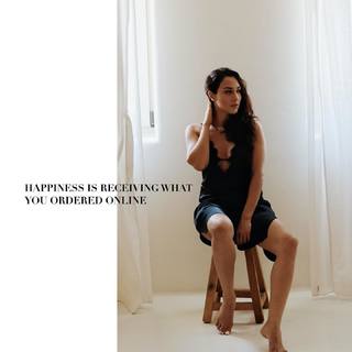 Sadaf Taherian feet photo thumbnail