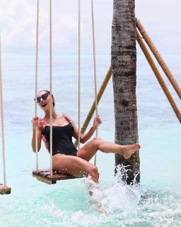 Sadaf Taherian feet photo thumbnail