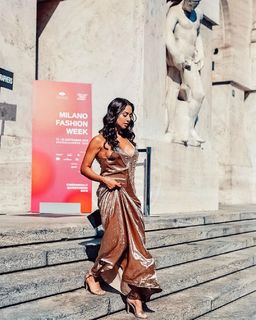 Sadaf Taherian feet photo thumbnail