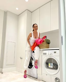 Sadaf Taherian feet photo thumbnail