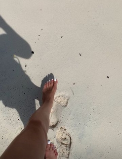 Sadaf Taherian feet photo thumbnail