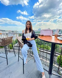 Sadaf Taherian feet photo thumbnail