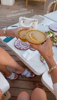 Sadaf Taherian feet photo thumbnail