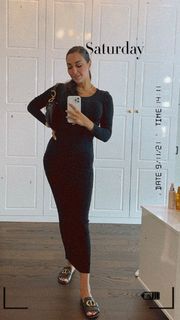 Sadaf Taherian feet photo thumbnail