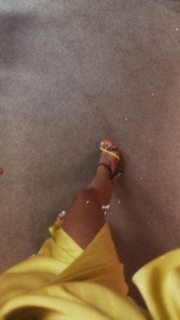 Sadaf Taherian feet photo thumbnail