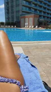 Sadaf Taherian feet photo thumbnail