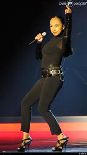 Sade feet photo thumbnail